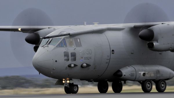Транспортный самолет C-27J  - Sputnik Азербайджан