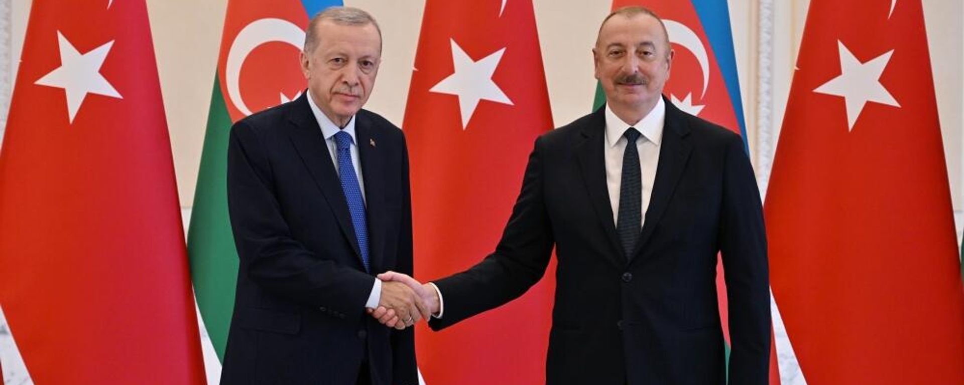 Azərbaycan Prezidenti İlham Əliyev Türkiyə Prezidenti Rəcəb Tayyib Ərdoğan ilə - Sputnik Азербайджан, 1920, 02.09.2024