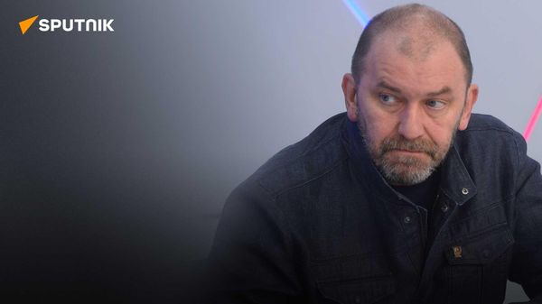 Политолог Казаков о важности встреч Путина с военкорами и санитарной зоне на Украине
 - Sputnik Азербайджан