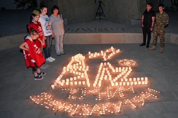 Акция "Огненные картины войны" в Баку. - Sputnik Азербайджан