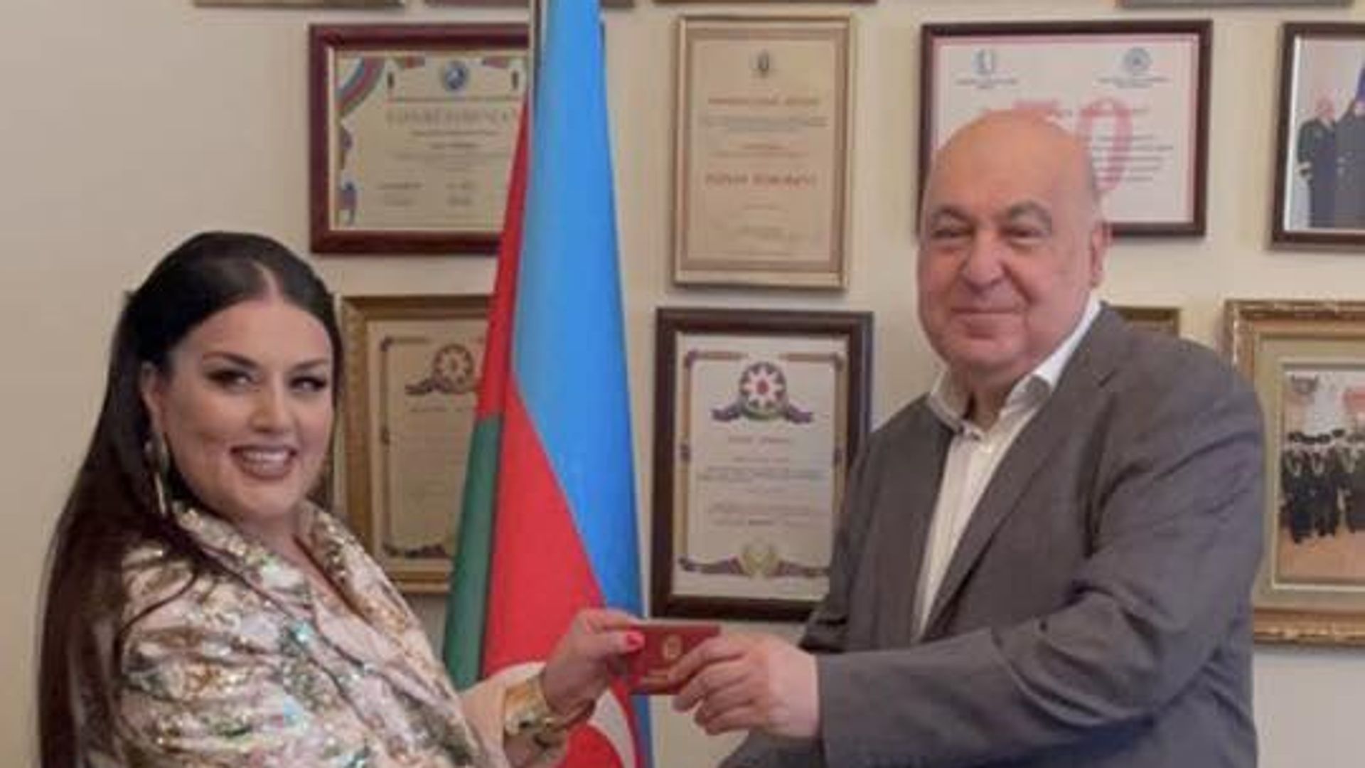 Заслуженная артистка Эльза Сеидджахан стала членом Союза писателей Азербайджана Заслуженная артистка Эльза Сеидджахан стала членом Союза писателей Азербайджана - Sputnik Азербайджан, 1920, 05.07.2023