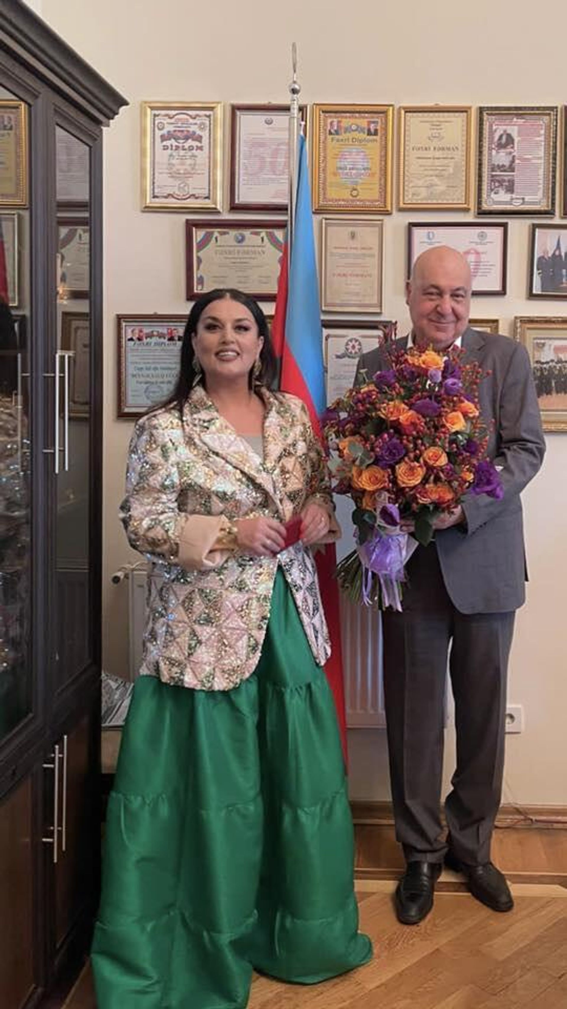 Заслуженная артистка Эльза Сеидджахан стала членом Союза писателей Азербайджана Заслуженная артистка Эльза Сеидджахан стала членом Союза писателей Азербайджана - Sputnik Азербайджан, 1920, 05.07.2023