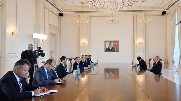 
Prezident İlham Əliyev Türkiyə Böyük Millət Məclisinin Xarici əlaqələr komitəsinin nümayəndə heyətini qəbul edib
 - Sputnik Азербайджан