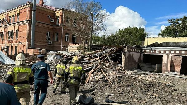 На месте, где произошел взрыв в Таганроге - Sputnik Азербайджан