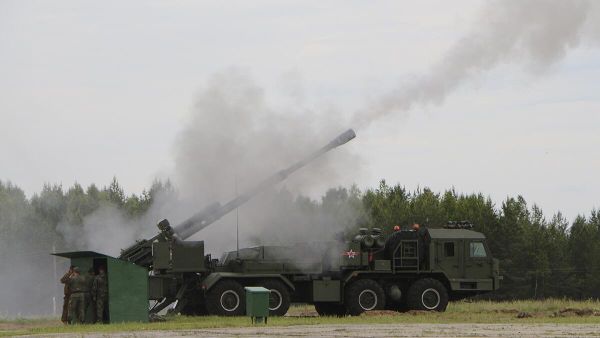 152-мм самоходная гаубица 2С43 Мальва - Sputnik Азербайджан