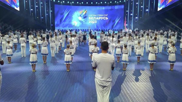Вторые Игры стран СНГ торжественно открылись в Минске - Sputnik Азербайджан