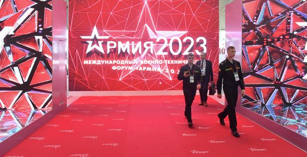 На выставке в рамках Международного военно-технического форума Армия-2023, Россия - Sputnik Азербайджан