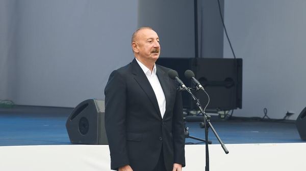 Президент Азербайджана Ильхам Алиев - Sputnik Азербайджан