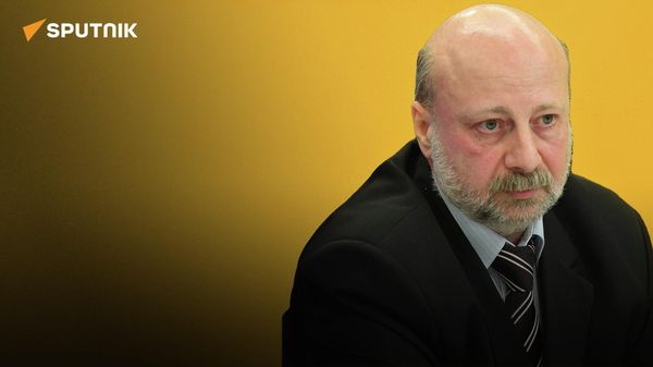 Авиаэксперт Гусаров о новом российско-белорусском самолёте
 - Sputnik Азербайджан