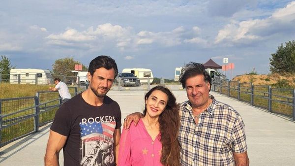 Азербайджанские актеры приняли участие в съемках российского сериала «Абрикосовая горечь», который снимается компанией GP Cinema по заказу федерального телеканала России Домашний. - Sputnik Азербайджан