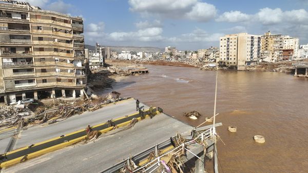 Общий вид города Дерна. - Sputnik Азербайджан