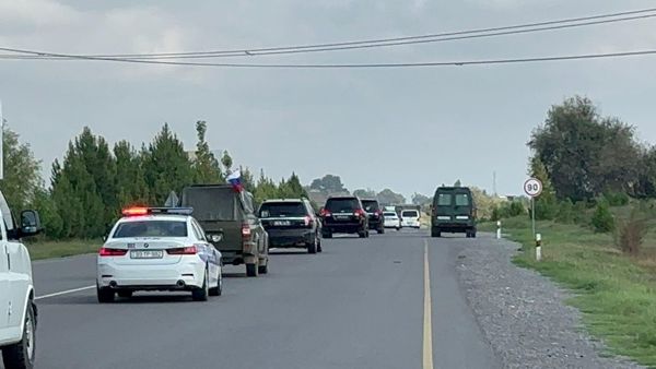 Представители армянских жителей Карабаха прибывают в город Евлах - Sputnik Азербайджан