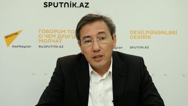 События в Карабахе показали, насколько хрупок и нестабилен мир в регионе - политолог - Sputnik Азербайджан
