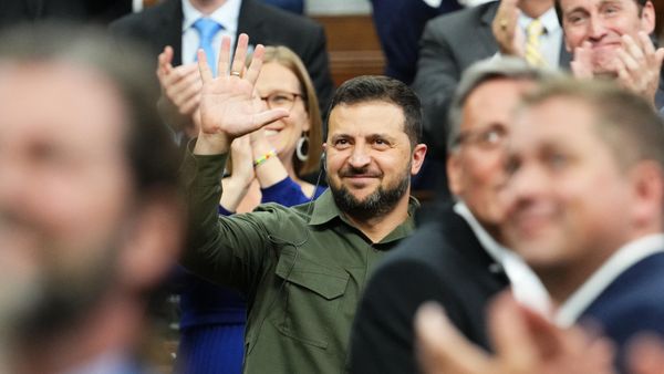 Выступления президента Украины Владимира Зеленского в парламенте - Sputnik Азербайджан
