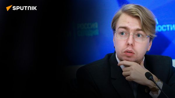 Украина перестанет существовать: политолог Носович о последствиях конфликта Варшавы и Киева - Sputnik Азербайджан
