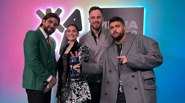 Церемония награждения музыкальной премии Жара Media Awards в Крокус Сити Холле в Москве - Sputnik Азербайджан