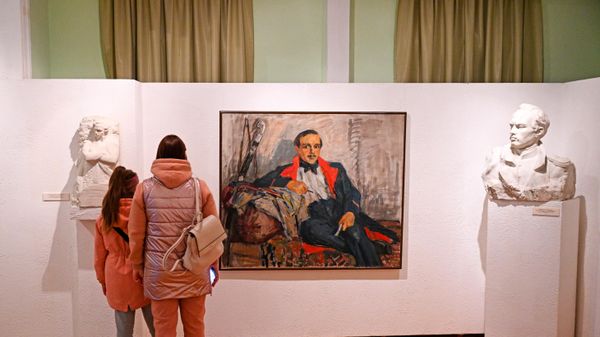 Посетители в музее-заповеднике М. Ю. Лермонтова в Пятигорске - Sputnik Азербайджан