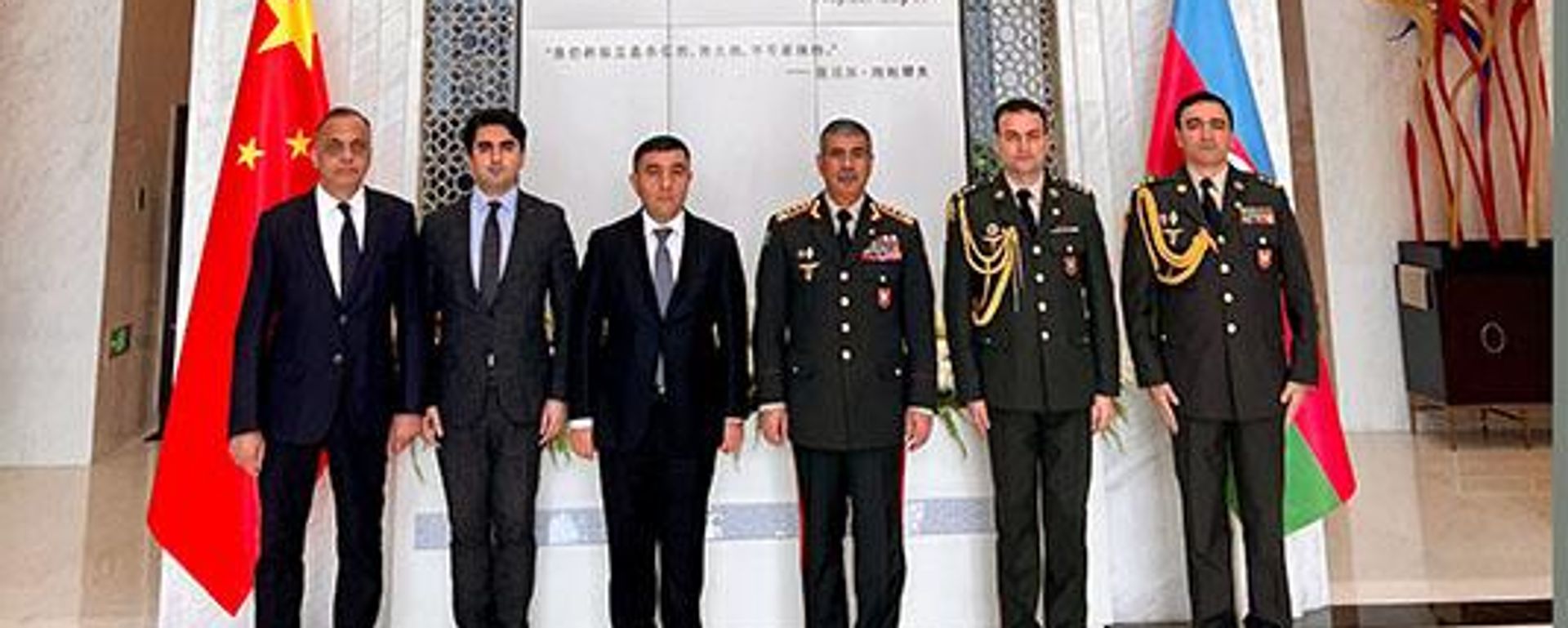 Azərbaycan Respublikasının müdafiə nazirinin Çinə səfəri davam edir
 - Sputnik Азербайджан, 1920, 30.10.2023