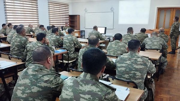 Организацию боевого слаживания отработали мотострелковые подразделения ВС Азербайджана - Sputnik Азербайджан