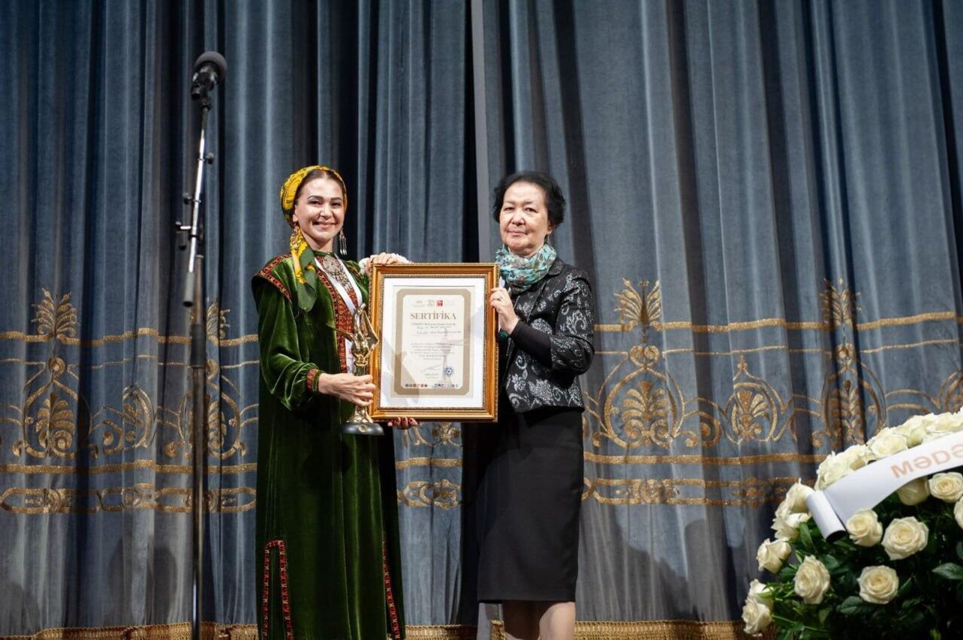 Церемония награждения победителей I Международного театрального фестиваля ТЮРКСОЙ - Sputnik Азербайджан, 1920, 06.11.2023