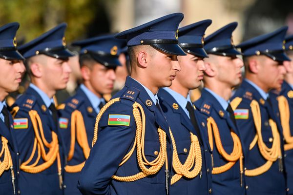 Военные шествия стартовали в Баку по случаю Дня Победы. - Sputnik Азербайджан