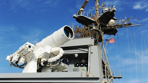  Laser Weapon System (LaWS)  - Sputnik Азербайджан