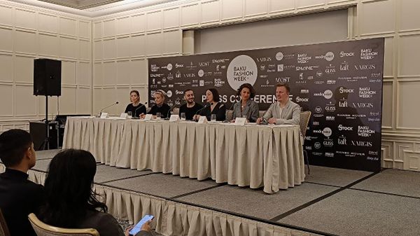 Пресс-конференция, посвященная первому сезону Baku Fashion Week - Sputnik Азербайджан