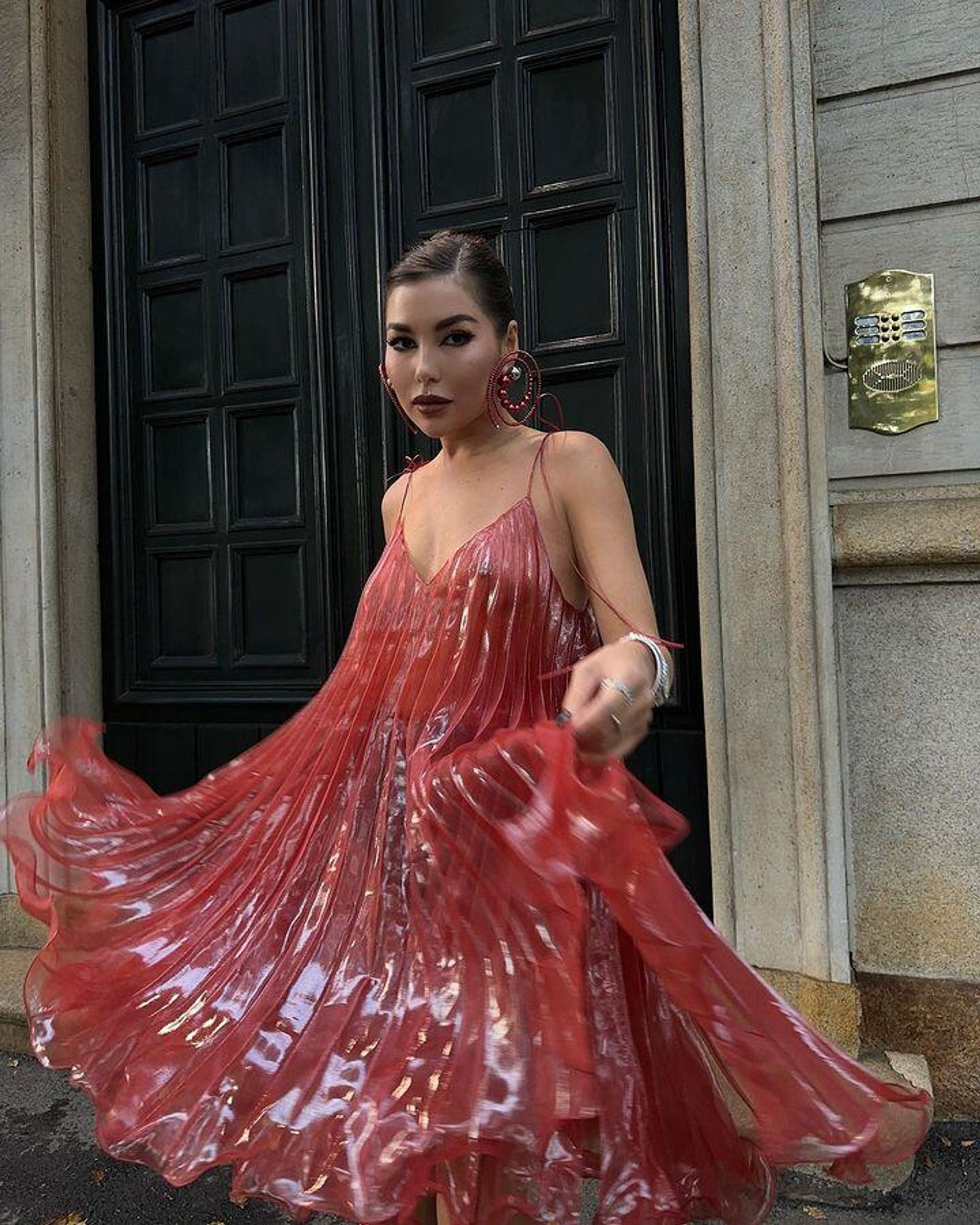 Российский fashion-блогер Карина Нагай - Sputnik Азербайджан, 1920, 21.11.2023