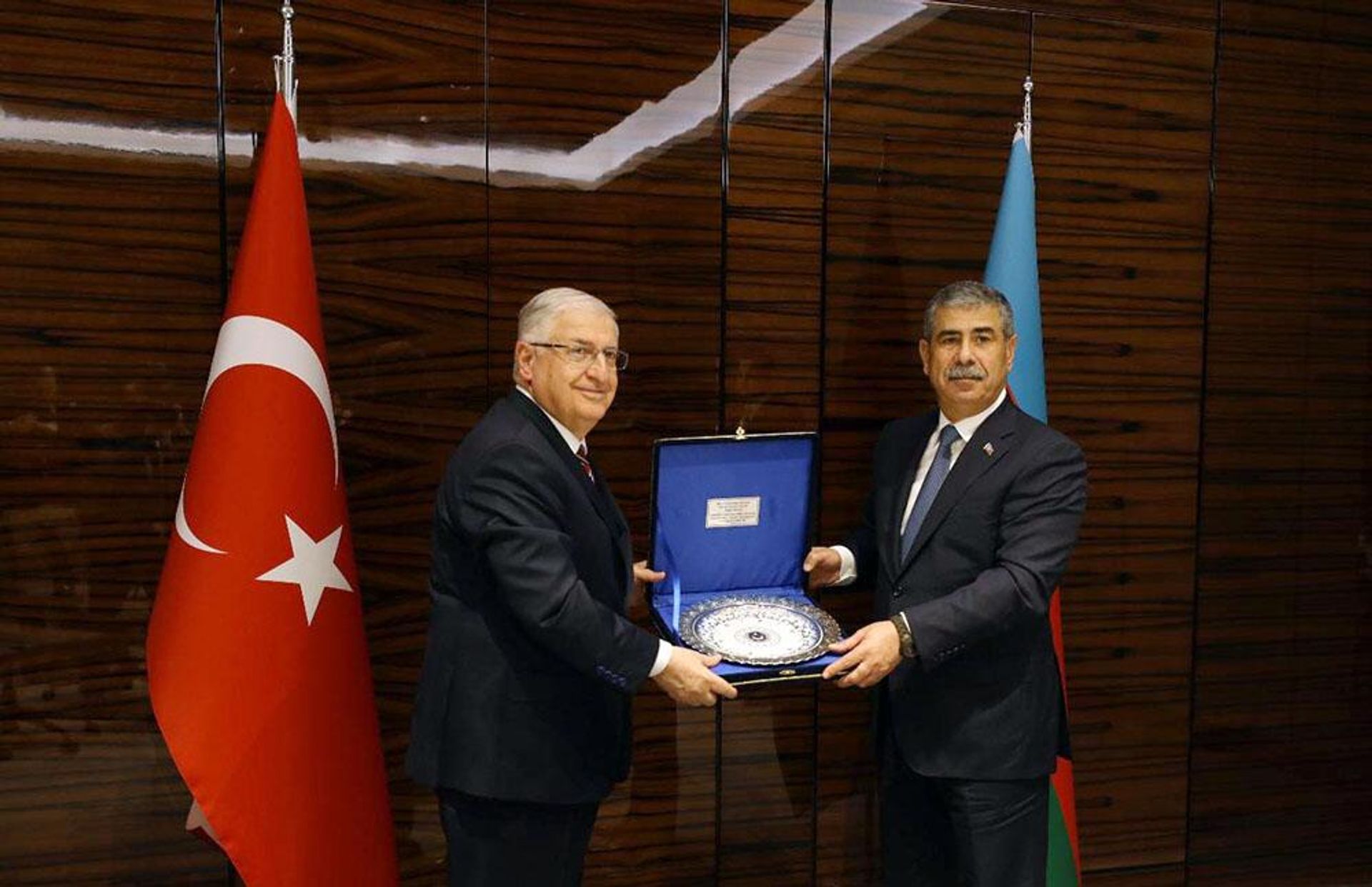 Bakıda Azərbaycan və Türkiyə müdafiə nazirlərinin görüşü keçirilib - Sputnik Азербайджан, 1920, 27.11.2023