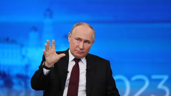 Президент РФ Владимир Путин - Sputnik Азербайджан