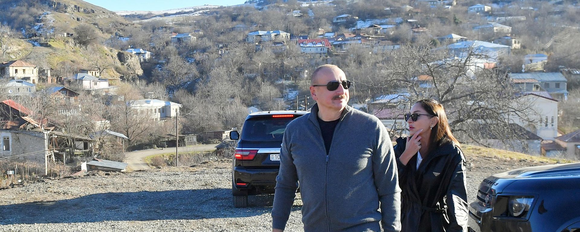 Президент Азербайджана Ильхам Алиев и первая леди Мехрибан Алиева посетили в среду Ходжавендский и Ходжалинский районы - Sputnik Азербайджан, 1920, 20.12.2023