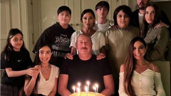 Лейла Алиева поделилась публикацией с празднования дня рождения Президента Ильхама Алиева - Sputnik Азербайджан
