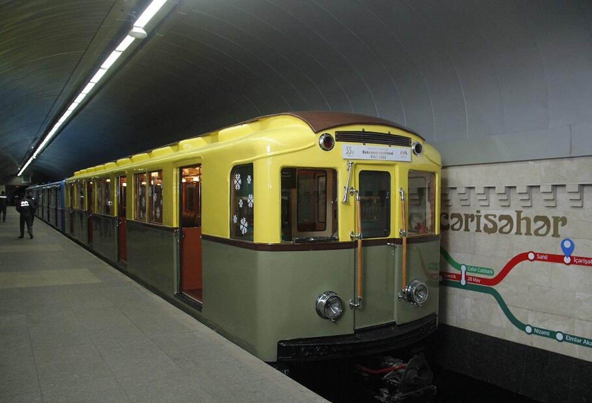 Metropolitendə sərnişinlər üçün Həmrəylik günü və Yeni il proqramları təşkil ediləcək
 - Sputnik Азербайджан, 1920, 27.12.2023