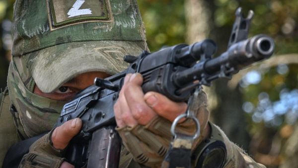  Боец разведывательно-десантно-штурмового батальона Волки  - Sputnik Азербайджан