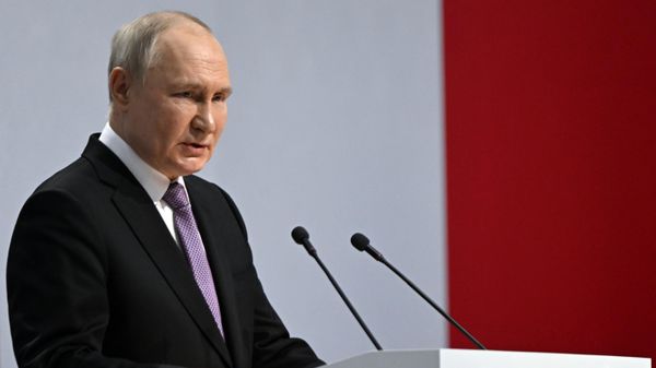 Президент России Владимир Путин - Sputnik Азербайджан