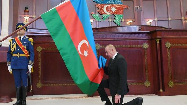 Azərbaycan Respublikasının Prezidenti İlham Əliyevin andiçmə mərasimi - Sputnik Азербайджан