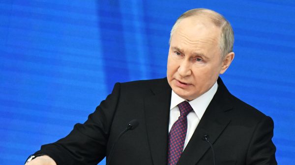 Президент РФ Владимир Путин - Sputnik Азербайджан