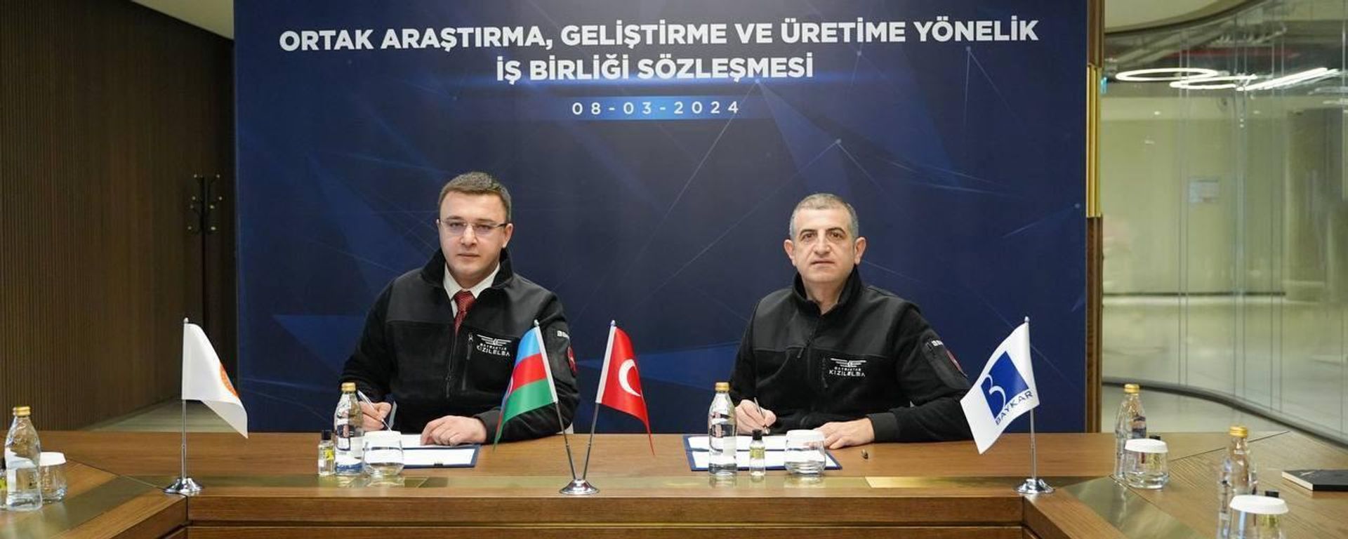  Минобороны Азербайджана и турецкая компания BAYKAR подписали Соглашение о сотрудничестве по совместным исследованиям, совершенствованию и производству - Sputnik Азербайджан, 1920, 08.03.2024