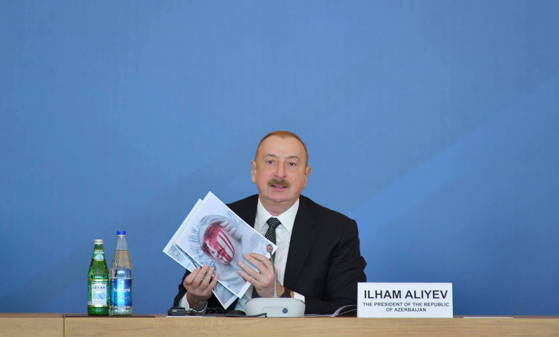 Prezident İlham Əliyev Bakıda “Parçalanmış dünyanın bərpası” mövzusunda XI Qlobal Bakı Forumunda iştirak edir - Sputnik Азербайджан, 1920, 15.03.2024