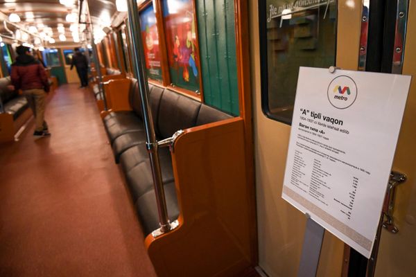 Ретро-вагоны в бакинском метро. - Sputnik Азербайджан