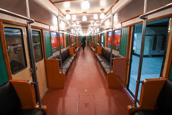 Ретро-вагоны в бакинском метро. - Sputnik Азербайджан
