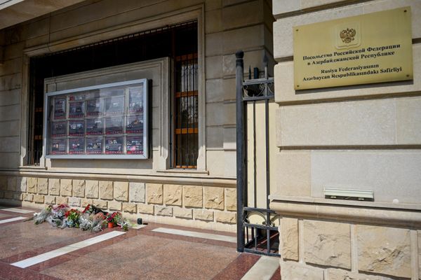 В Баку чтят память жертв теракта в "Крокус Сити Холл". - Sputnik Азербайджан