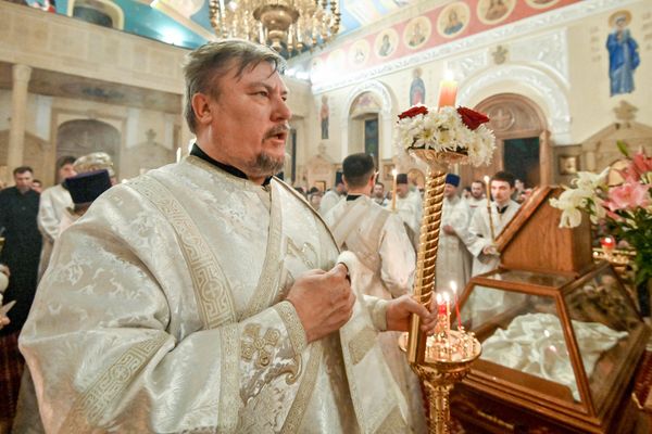 Пасхальное богослужение в Кафедральном соборе св. Жен-Мироносиц в Баку - Sputnik Азербайджан