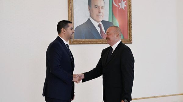 Prezident İlham Əliyev ATƏT-in fəaliyyətdə olan sədrinin başçılıq etdiyi nümayəndə heyətini qəbul edib - Sputnik Азербайджан