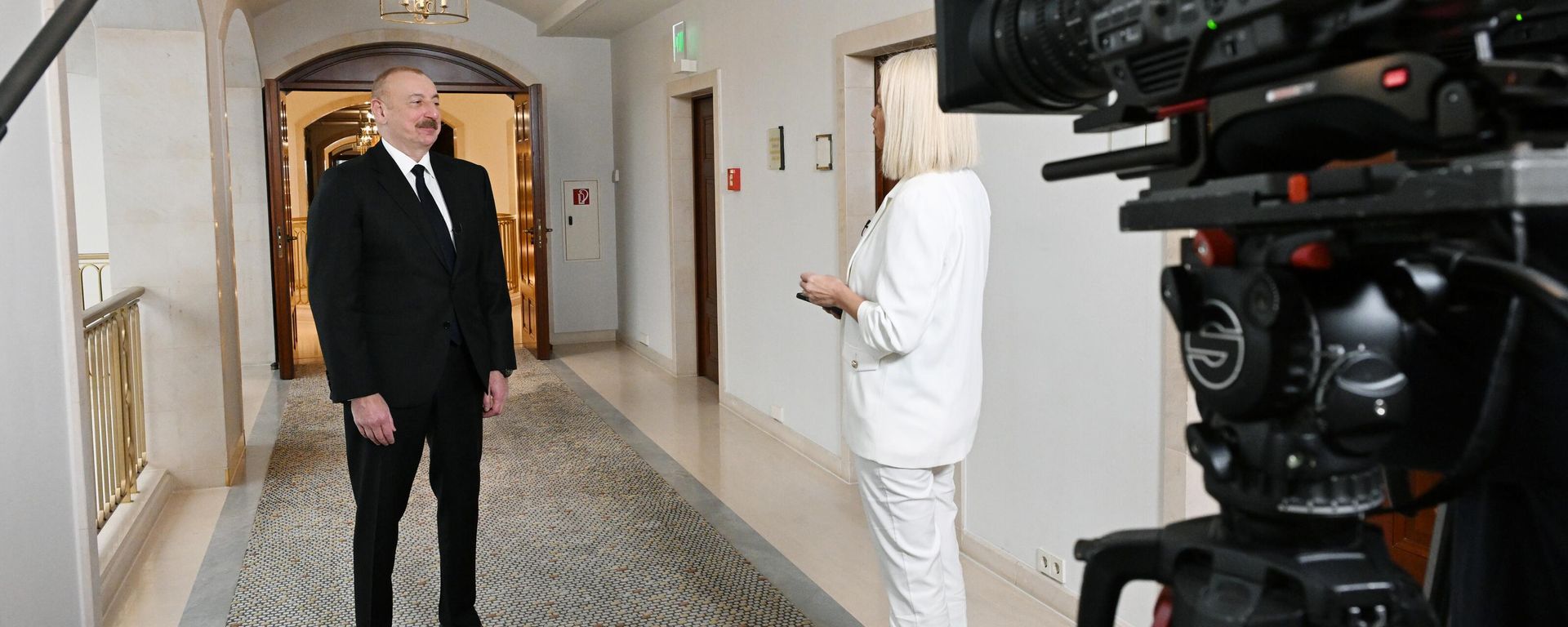 Azərbaycan Prezidenti İlham Əliyev “Euronews” televiziyasına müsahibə verib - Sputnik Азербайджан, 1920, 23.05.2024