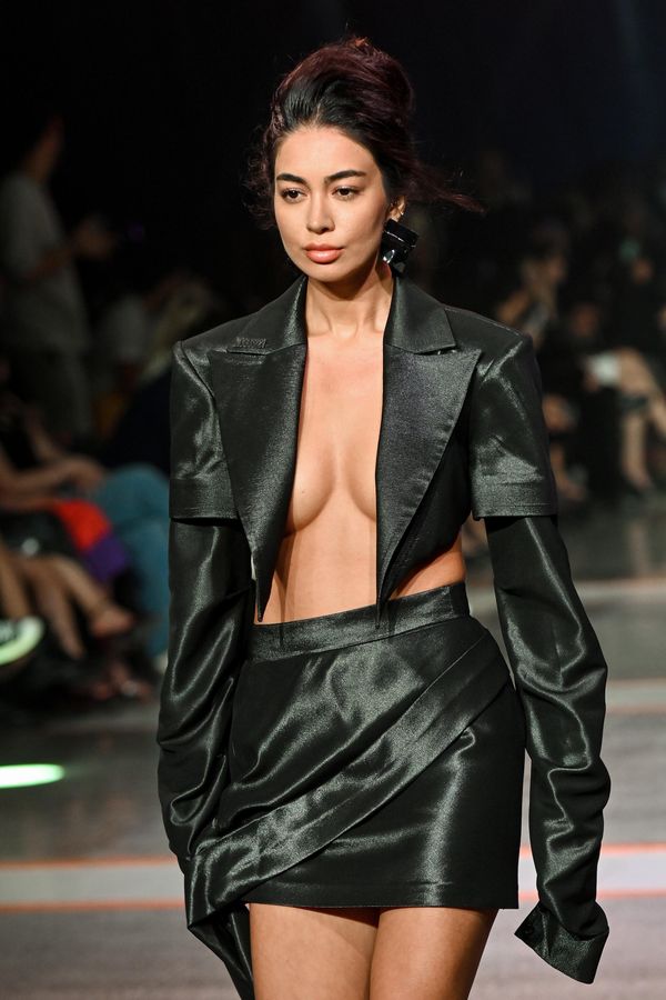 Модель во время показа коллекций на Baku Fashion Week. - Sputnik Азербайджан