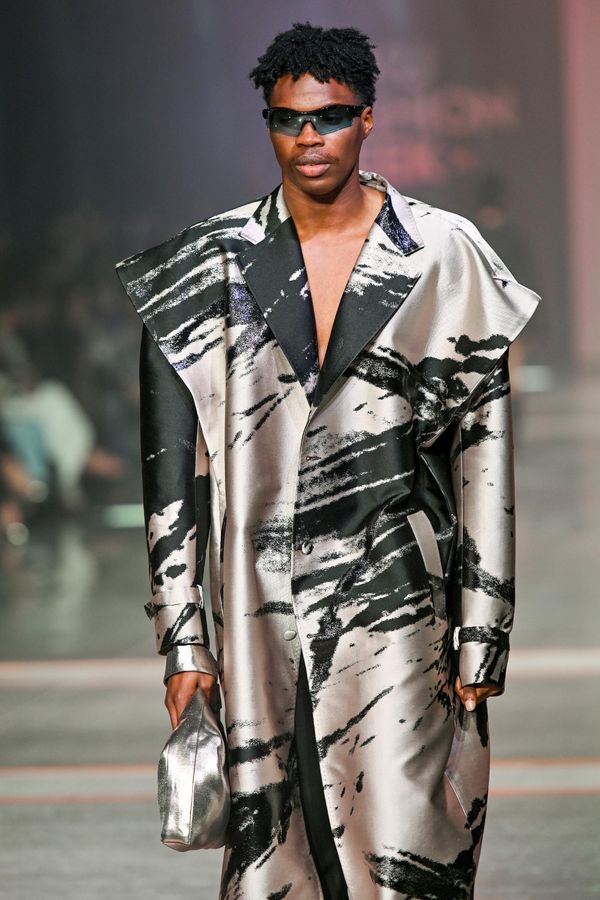 Модель во время показа коллекций на Baku Fashion Week. - Sputnik Азербайджан