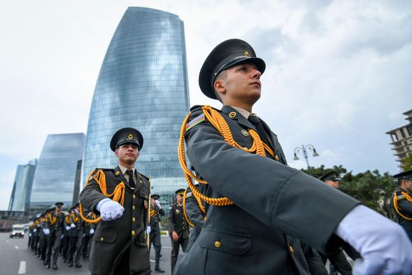 В Баку состоялся торжественный парад, посвященный Дню вооруженных сил. - Sputnik Азербайджан