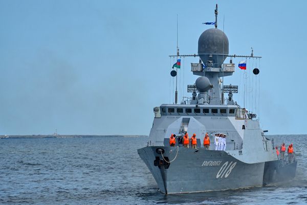 Малый артиллерийский корабль ВМФ России  "Волгодонск" в бакинском порту. - Sputnik Азербайджан