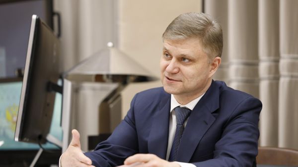 Глава РЖД Олег Белозёров - Sputnik Азербайджан